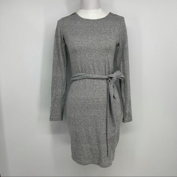 Dynamite Gray Zip-Shoulder Belted Sweater Dress – XS - Picture 2 of 11